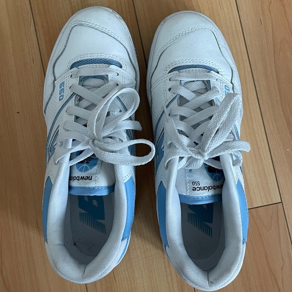 New Balance 550 - Picture 2 of 3